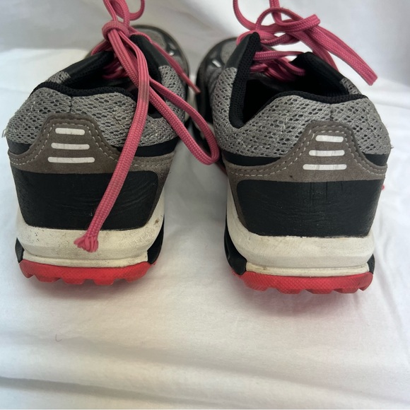 Red Wing Women's Athletic Aluminum Toe Shoes - Picture 7 of 12